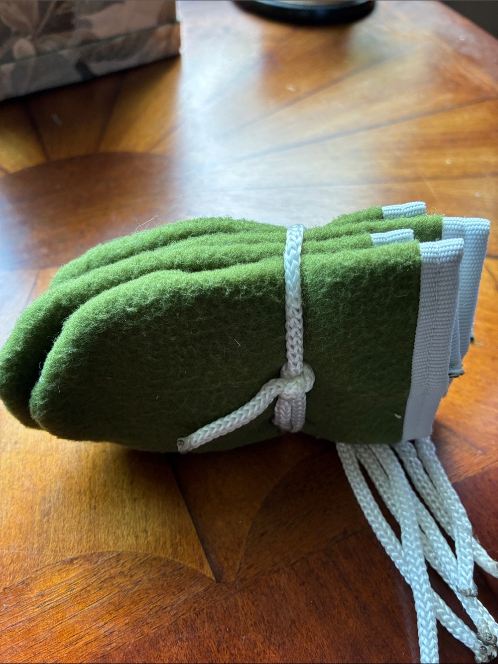 Pet socks 4 pk